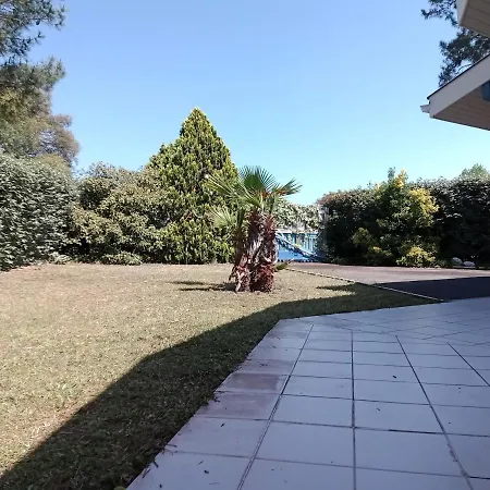 Maison De Vacances 8-10 Personnes 度假居
